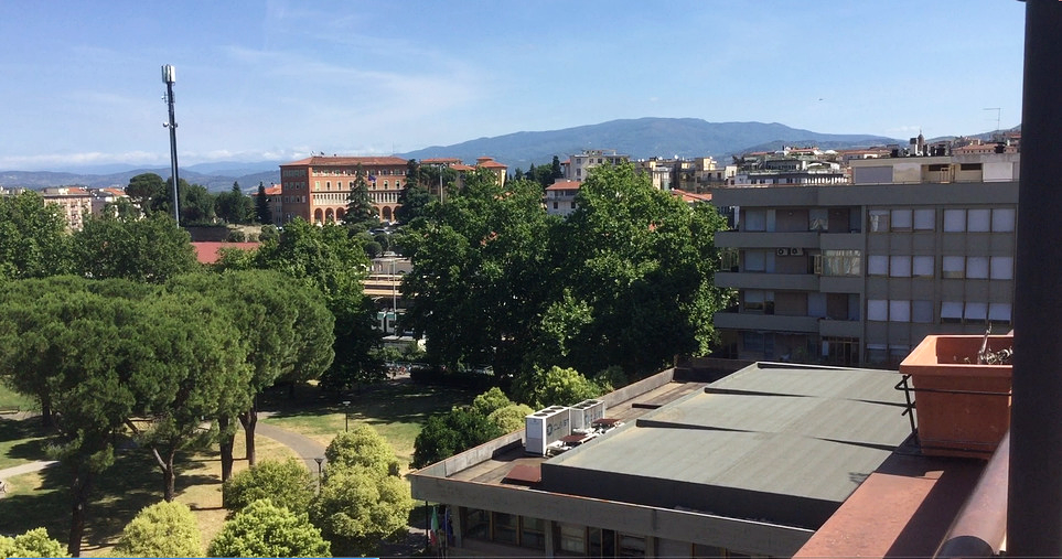 centro polifunzionale arezzo